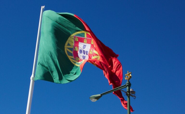 Quem tem direito ao passaporte português?
