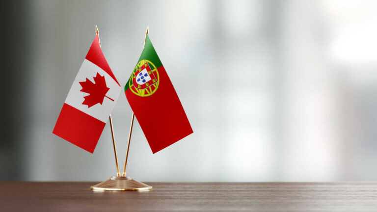 Jovens com cidadania portuguesa poderão trabalhar no Canadá