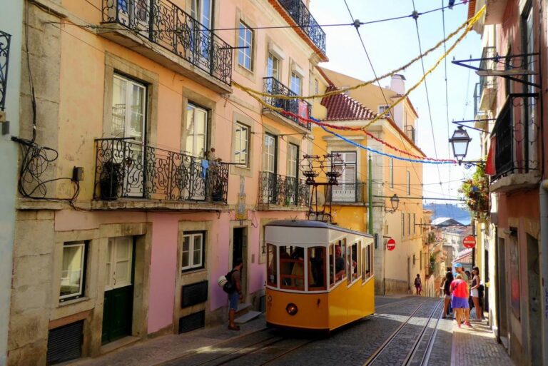 Portugal: saiba como estudar e trabalhar