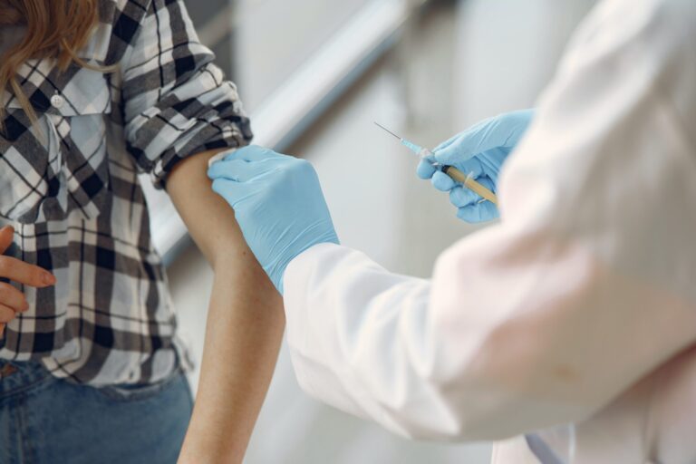NEWS: Portugal inicia vacinação contra COVID-19 em janeiro de 2021