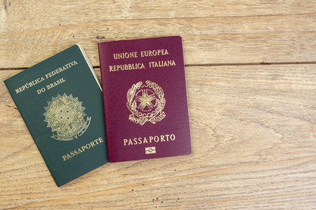 Tenho dupla nacionalidade – Qual passaporte devo utilizar?